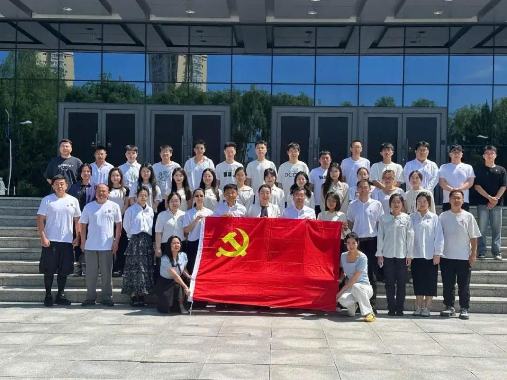 437bwin必赢国际官网在省廉政教育基地开展“七一”主题党日活动